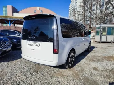 Hyundai Staria 2022, 132260 км, за 16404.1 USD