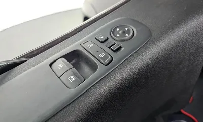 Hyundai Staria 2023, 16648 км, за 22909.28 USD - фото 18