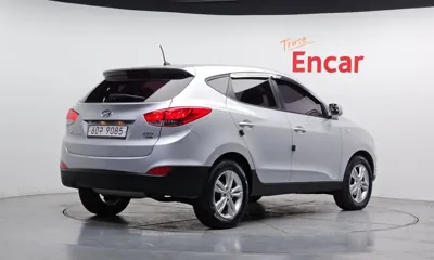 Hyundai Tucson 2013, 59127 км, за 3610.35 USD