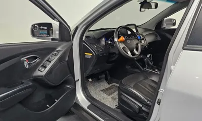 Hyundai Tucson 2013, 59127 км, за 3610.35 USD - фото 10