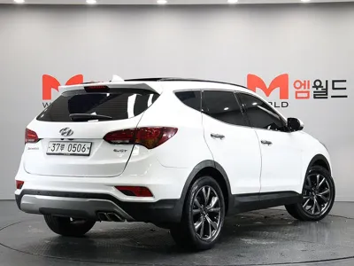 Hyundai Santafe 2016, 127146 км, за 9114.01 USD