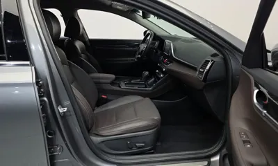 Hyundai Grandeur 2017, 26823 км, за 10402.04 USD - фото 11