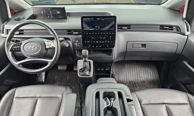 Hyundai Staria 2023, 88596 км, за 15432.7 USD - фото 7