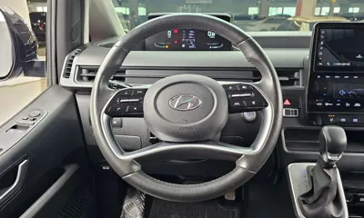 Hyundai Staria 2023, 88596 км, за 15432.7 USD - фото 13