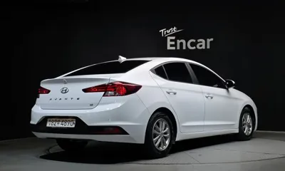 Hyundai Avante 2020, 60651 км, за 8074.04 USD