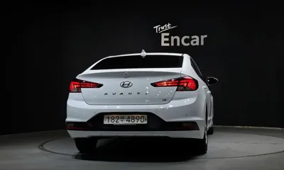 Hyundai Avante 2020, 60651 км, за 8074.04 USD