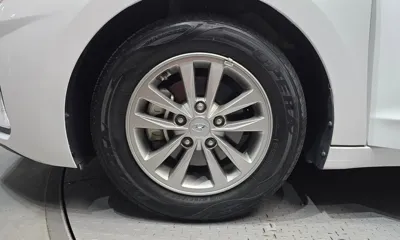 Hyundai Avante 2020, 60651 км, за 8074.04 USD