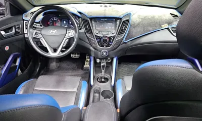 Hyundai Veloster 2016, 146602 км, за 3973.51 USD - фото 7