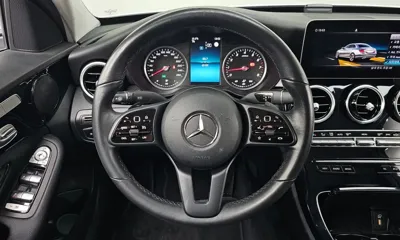 Mercedes-Benz C-Class 2019, 60109 км, за 15165.55 USD - фото 13