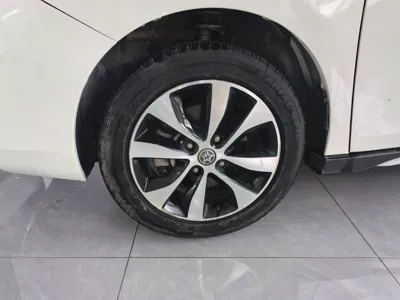 Venucia M50V