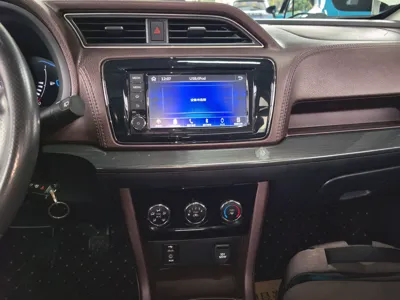 Venucia M50V