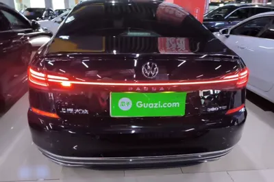 Volkswagen Passat 2023, 63900 км, за 19853 USD