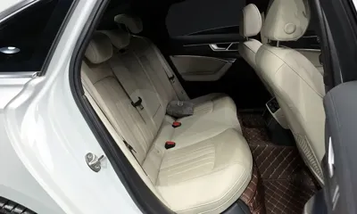 Audi A6 2023, 51316 км, за 29230.15 USD - фото 12