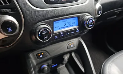 Hyundai Tucson 2011, 167475 км, за 2273.62 USD - фото 18