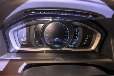 Volvo XC60 2016, 115500 км, за 8786 USD - фото 8