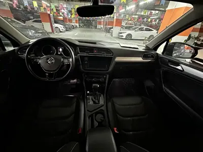 Volkswagen Tiguan L 2019, 83000 км, за 10182.82 USD