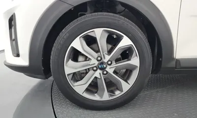 Kia Stonic 2019, 77508 км, за 7280.76 USD