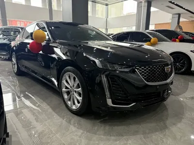 Cadillac CT5 2022, 35000 км, за 15854.06 USD