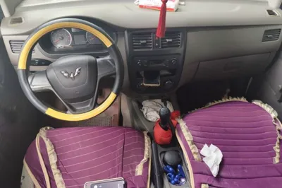 Wuling Rongguang V 2016, 69300 км, за 3231 USD