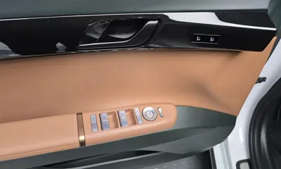 Hyundai Grandeur 2023, 32172 км, за 22725.78 USD - фото 20