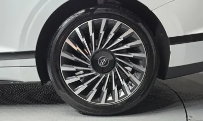 Hyundai Grandeur 2023, 32172 км, за 22725.78 USD - фото 21