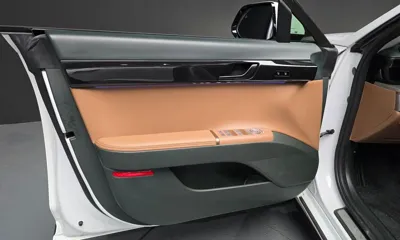 Hyundai Grandeur 2023, 32172 км, за 22725.78 USD - фото 24
