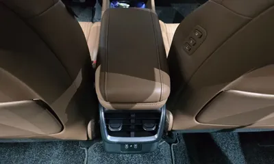 Hyundai Grandeur 2023, 32172 км, за 22725.78 USD - фото 32