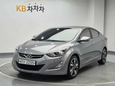 Hyundai Avante · 2016 год