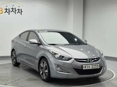 Hyundai Avante 2016, 125007 км, за 3347.77 USD
