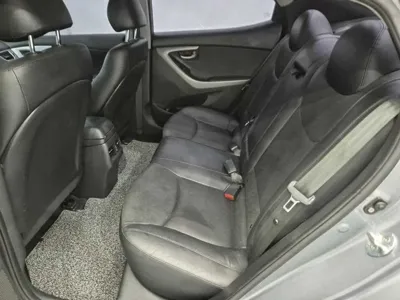 Hyundai Avante 2016, 125007 км, за 3347.77 USD - фото 12