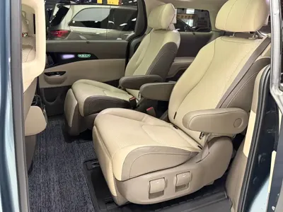 Kia Carnival 2021, 29000 км, за 27376.1 USD - фото 19