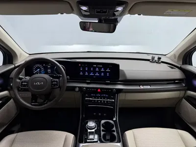 Kia Carnival 2021, 29000 км, за 27376.1 USD - фото 20
