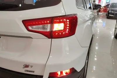 Changan CS75 2016, 127800 км, за 5834 USD - фото 9