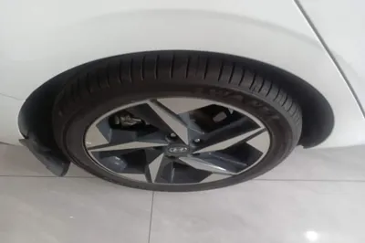 Hyundai Elantra 2022, 89300 км, за 12294 USD - фото 16