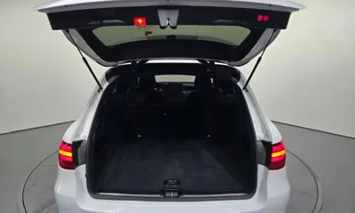 Mercedes-Benz GLC-Class 2019, 71446 км, за 21747.77 USD - фото 20