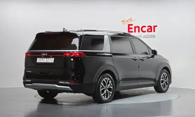 Kia Canival 2023, 35580 км, за 14441.38 USD