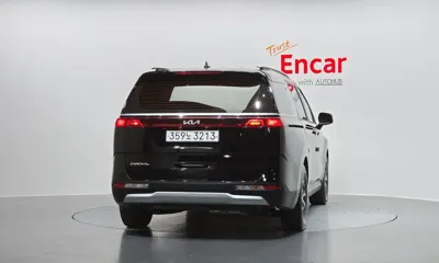 Kia Canival 2023, 35580 км, за 14441.38 USD