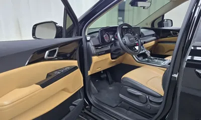 Kia Canival 2023, 35580 км, за 14441.38 USD - фото 10