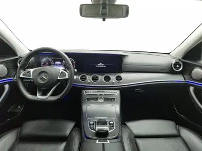 Mercedes-Benz E-Class 2018, 73900 км, за 17677.59 USD