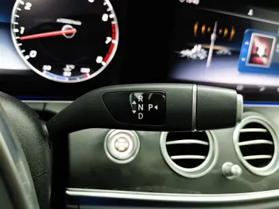 Mercedes-Benz E-Class 2018, 73900 км, за 17577.84 USD - фото 13
