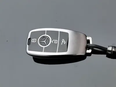 Mercedes-Benz E-Class 2018, 73900 км, за 17577.84 USD - фото 19