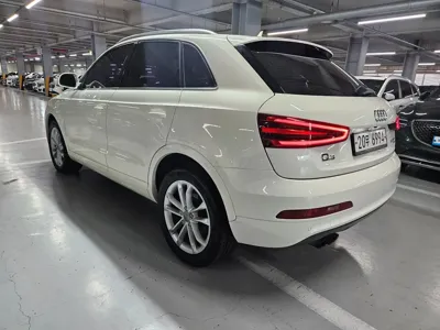 Audi Q3 2014, 133413 км, за 7220.69 USD