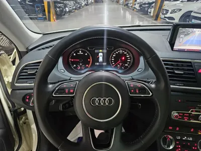Audi Q3 2014, 133413 км, за 7220.69 USD