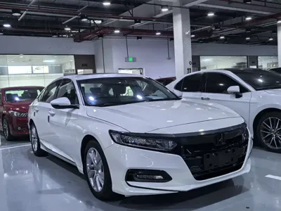 Honda Accord 2020, 39000 км, за 11184.95 USD