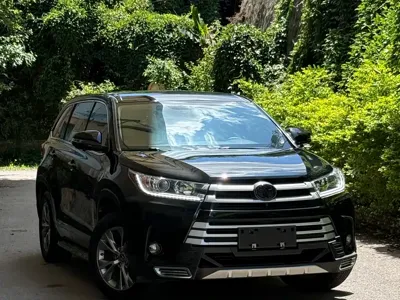 Toyota Highlander · 2018 год