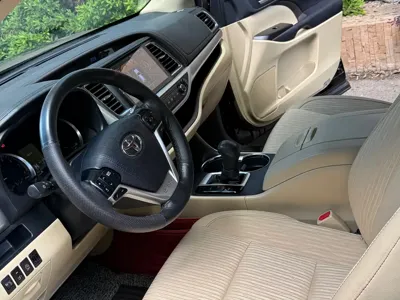 Toyota Highlander 2018, 36000 км, за 20305.67 USD - фото 10