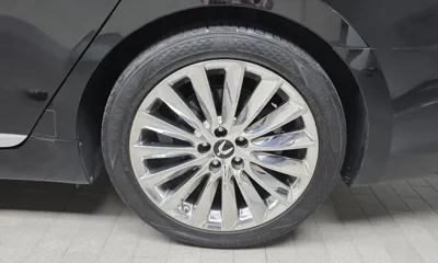 Hyundai Equus 2015, 146560 км, за 6831.32 USD