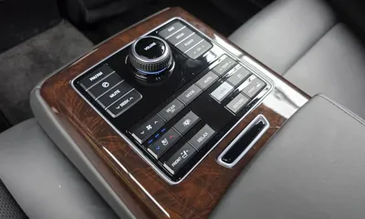 Hyundai Equus 2015, 146560 км, за 6831.32 USD - фото 18