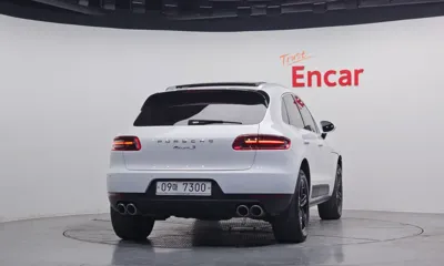Porsche Macan 2015, 175355 км, за 15130.49 USD