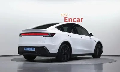Tesla Model Y 2025, 3639 км, за 40716.63 USD